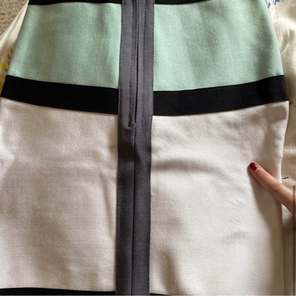 Bcbgmaxaria power bandage skirt size M - Picture 2 of 5